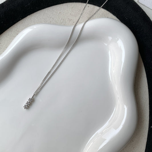 COLLIER AGT RH OZ 3 PIERRES